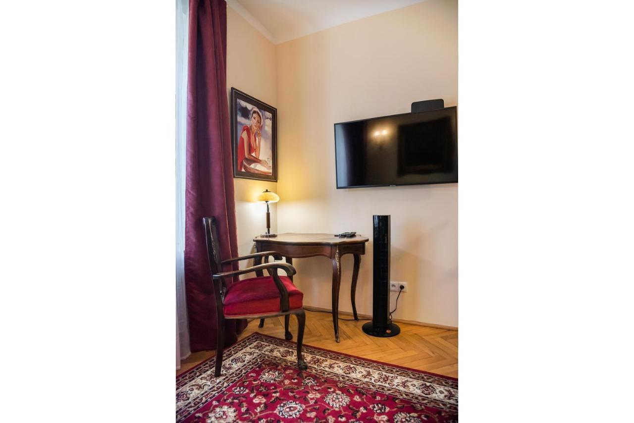 Downtown Antique Apartment 华沙 外观 照片